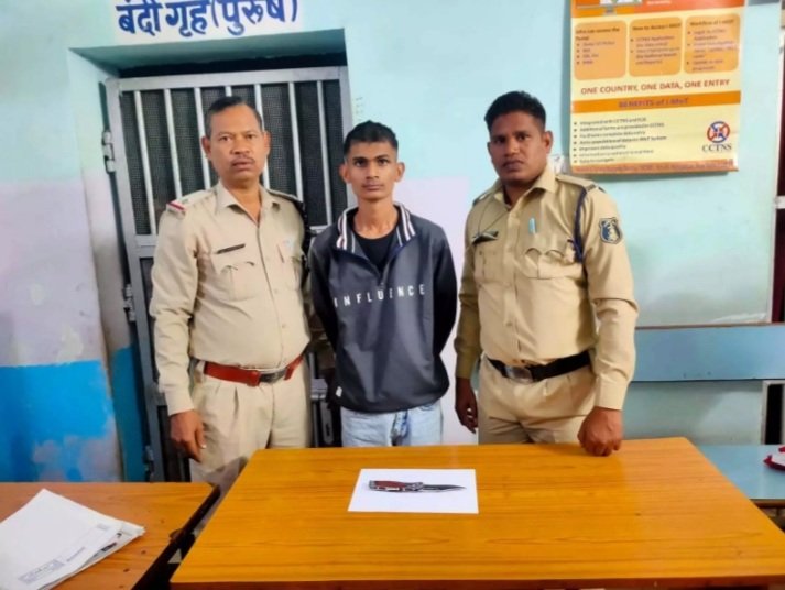 बड़ी वारदात को अंजाम देने से पहले चाकू से लैस युवक को पुलिस ने दबोचा