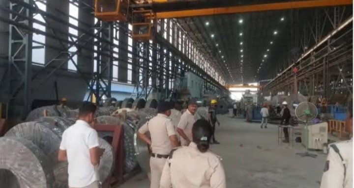 राजधानी से सटे औद्योगिक क्षेत्र में बाल श्रमिकों का शोषण उजागर, दर्जन भर मासूम मुक्त