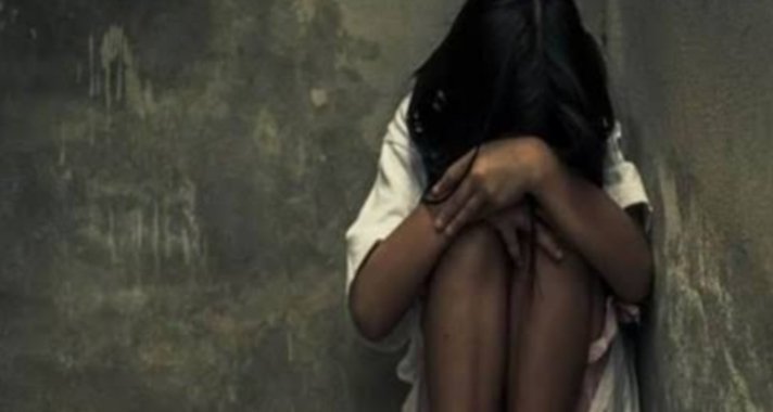 मानवता हुई शर्मसार : मंगेतर के सामने गांव के ही 6 लोगों ने लड़की से किया गैंगरेप..