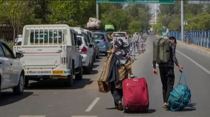 भारत में रह रहे पाकिस्तानी नागरिकों को राहत, देश छोड़ने की समयसीमा अगले आदेश तक बढ़ाई