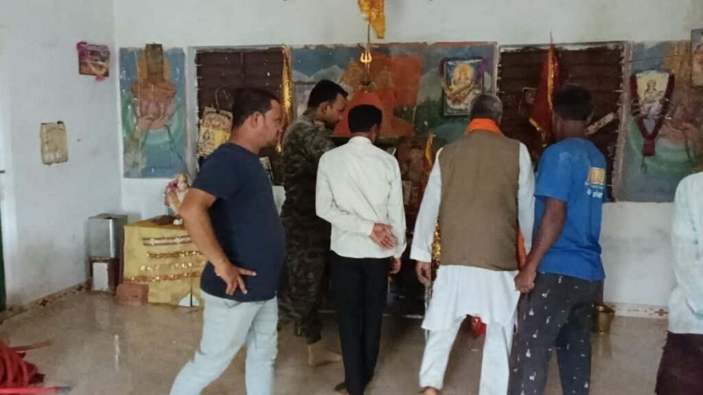 मंदिरों में बढ़ रही चोरी की वारदात, कवर्धा में चांदी की मूर्ति चोरी, गिरफ्त से बाहर चोर