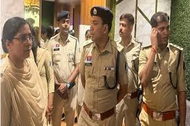 CG: देह व्यापार के शक में स्पा सेंटरों में घुसी पुलिस, नहीं मिला कुछ, संचालकों को दिए सख्त निर्देश