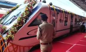 एक सफर में दो-दो धार्मिक स्थलों के दर्शन’: वैष्णो देवी-अमृतसर वंदे भारत ट्रेन शुरू होने से श्रद्धालुओं में खुशी