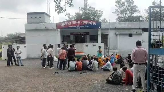 CG: जिले में फिर चाकूबाजी, कसडोल थाने के 2 गांव में वारदात, 11 लोग घायल, 2 गंभीर