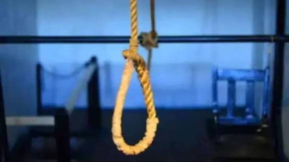 CG: नवोदय विद्यालय में 6वीं के छात्र की फांसी के फंदे पर मिली लाश, फैली सनसनी