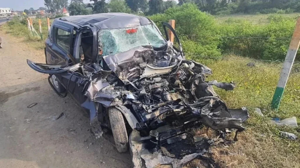 दर्दनाक हादसा, कार एक्सीडेंट में 3 युवकों की मौत, शोक मे डूबा परिवार