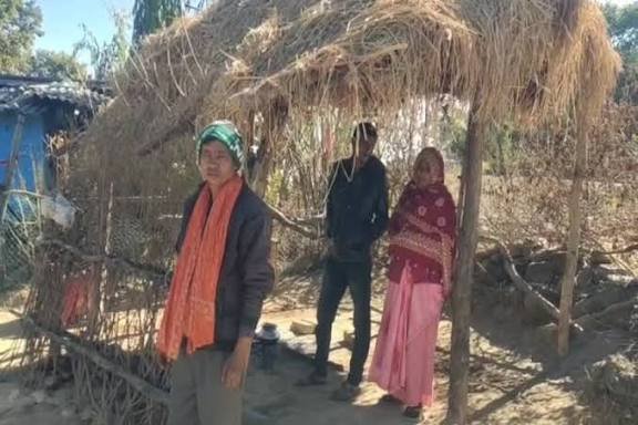 CG: महुआ शराब पीने के बाद ग्रामीण की मौत, परिवार वालों ने लगाया वाइन में यूरिया मिलाने का आरोप