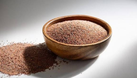 क्या सच है रागी खाने से वजन कम होता है, यदि हां, तो जानिए खाने का सबसे अच्छा तरीका