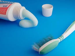 क्या आप हर सुबह नॉनवेज टूथपेस्ट का इस्तेमाल करते हैं, इन आसान टिप्स से जानें आपका टूथपेस्ट शाकाहारी है या मांसाहारी