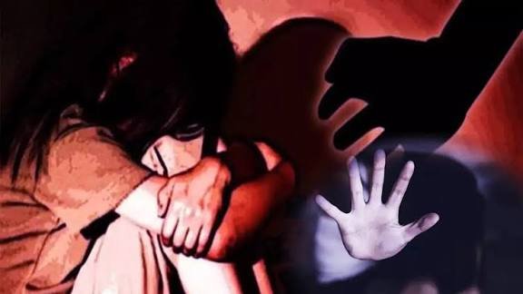 6 साल की मासूम से पड़ोसी ने किया दुष्कर्म, बेर का लालच देकर खेत ले गया था दरिंदा