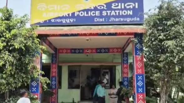 कलयुगी मां ने कुल्हाड़ी से अपने दो बच्चों की कर दी हत्या, फिर खुद भी की आत्महत्या की कोशिश