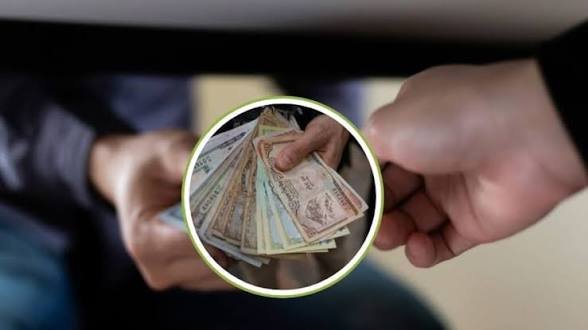 CG: जमीन बंटवारे के नाम पर रिश्वत लेते पटवारी गिरफ्तार, ACB ने 15 हजार रुपए के साथ रंगे हाथ पकड़ा