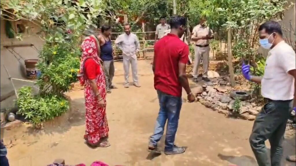 CG: जमीन बंटवारे के विवाद में मां की हत्या, कलयुगी दिव्यांग बेटे ने पिता का भी पैर तोड़ा, आरोपी गिरफ्तार