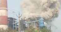 CG: मोनेट इस्पात सयंत्र में भीषण आग, मशीनरी को भारी नुकसान, बॉयलर फटने से मचा हड़कंप