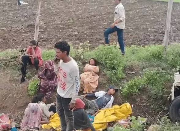 CG: बड़ा हादसा… धान रोपाई करने जा रही इतनी महिलाओं की मौके पर मौत, मची चीख पुकार
