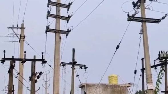 CG: बिजली बिल बकाया तो कटेगा कनेक्शन… 72 कनेक्शन कटे, घरेलू उपभोक्ताओं पर होगी कार्रवाई