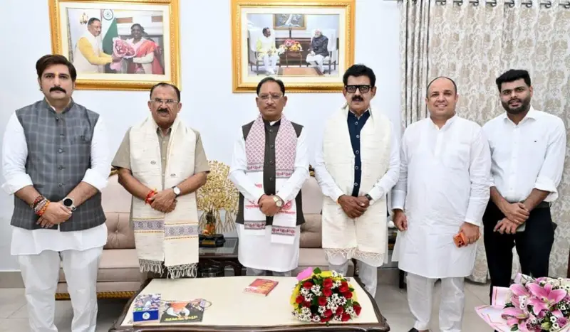मुख्यमंत्री विष्णु देव साय से राजस्थान विधानसभा अध्यक्ष वासुदेव देवनानी ने की सौजन्य भेंट